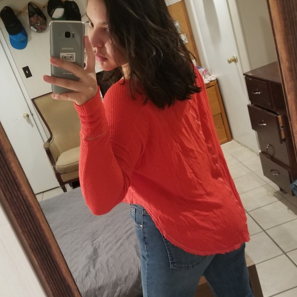 Anthropologie thermal v-neck longsleeve top - Picture 3 of 8